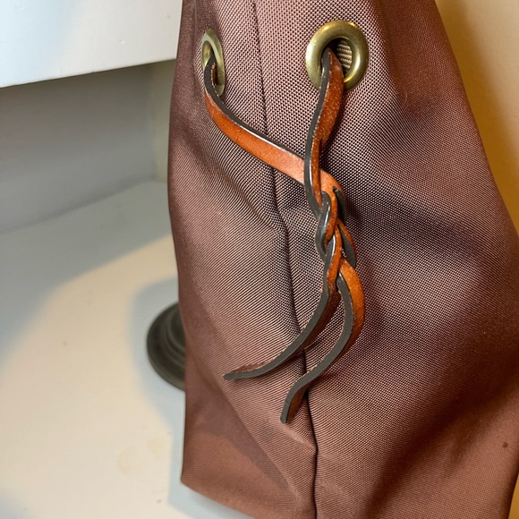 Dooney and Bourke shoulder bag - Picture 8 of 10
